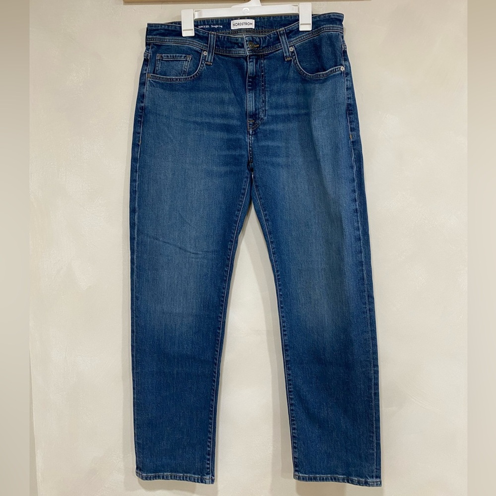 Nordstrom Men’s Straight Leg Jeans 36x32 Medium Wash Stretch Denim